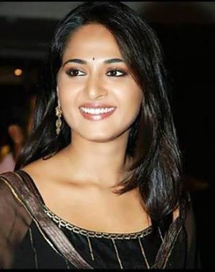 Smiling Beauty Anushka