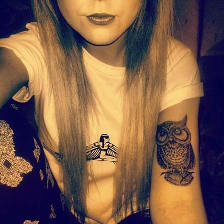 Tatuagens femininas nos bíceps Tatuagens femininas nos bíceps