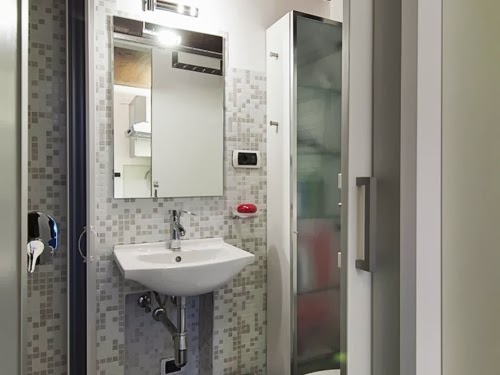 13-Bathroom-Smallest-House-in-Italy-75-sq-Feet-7-m2-Italian-Architect-Marco-Pierazzi-www-designstack-co