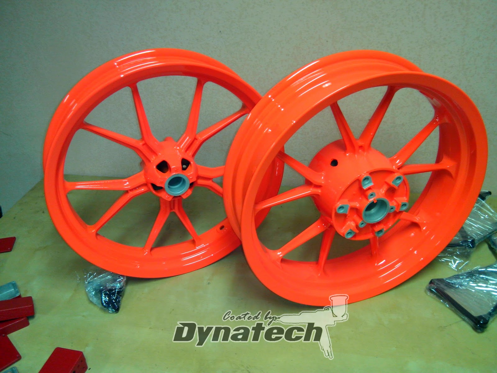 Coated by Dynatech Fluorescent Orange + clear vision KTM wheel