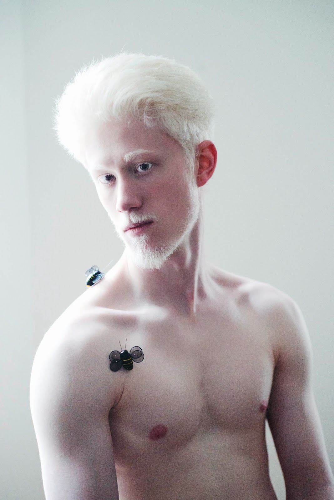 Video. Porn Pics Albinos !!!