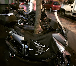 NMax dans paris Le NMax est un excellent scooter de ville, idéal pour Paris
