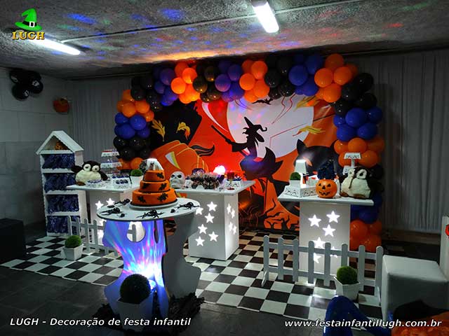 Decoração de festas teens - Tema Halloween para mesa de aniversário Decoração de festas teens - Tema Halloween para mesa de aniversário