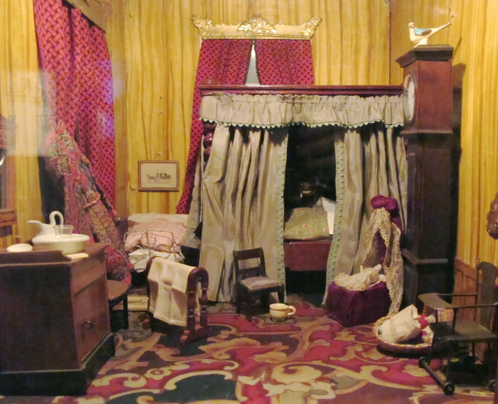 Susan's Mini Homes Antique dollhouse collection in the National Museum of Denmark