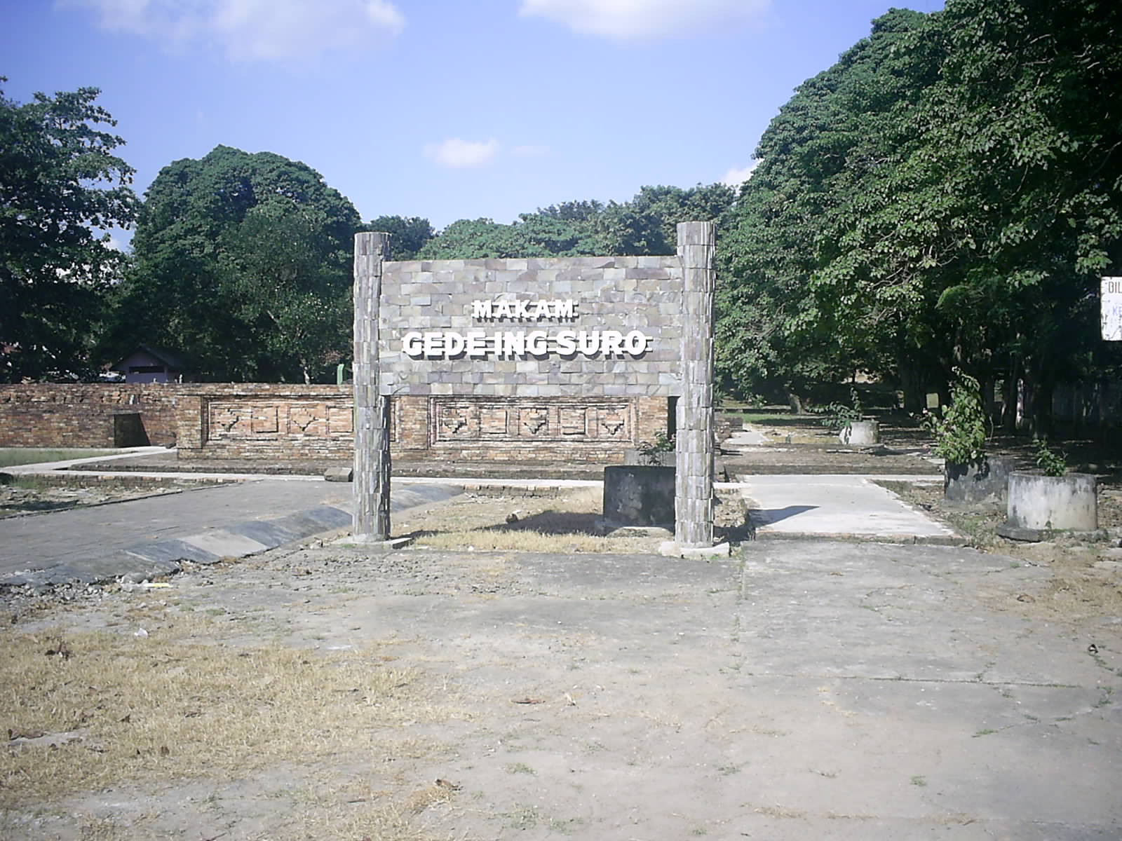 Komplek Pemakaman KI Gede Ing Suro Palembang Dalam Sketsa