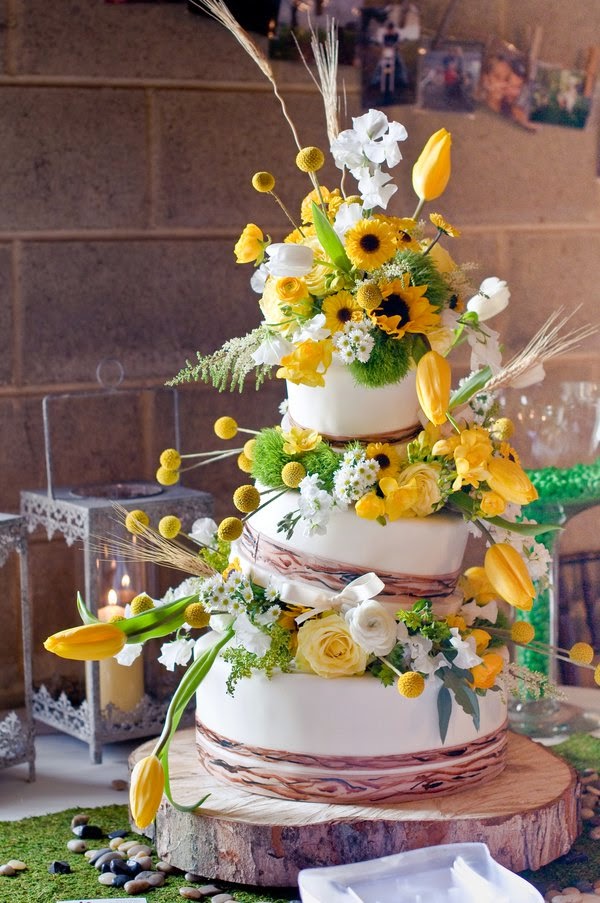 Wedding Stuff Ideas: Serve a Sunflower Wedding Cake To ...