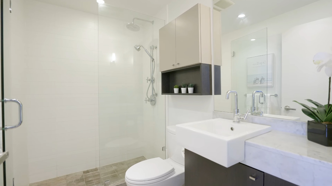 27 Interior Design Photos vs. 2107 Quebec St, Vancouver Luxury Penthouse Tour