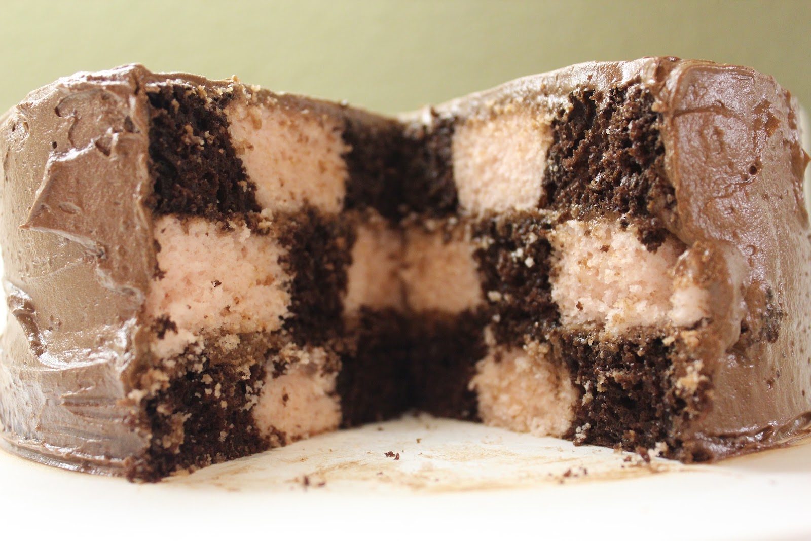 Her Kitchen and Crafts: Checkered Cake