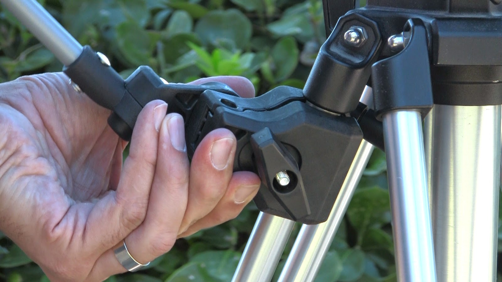 Review VersaBrella (tripod umbrella)