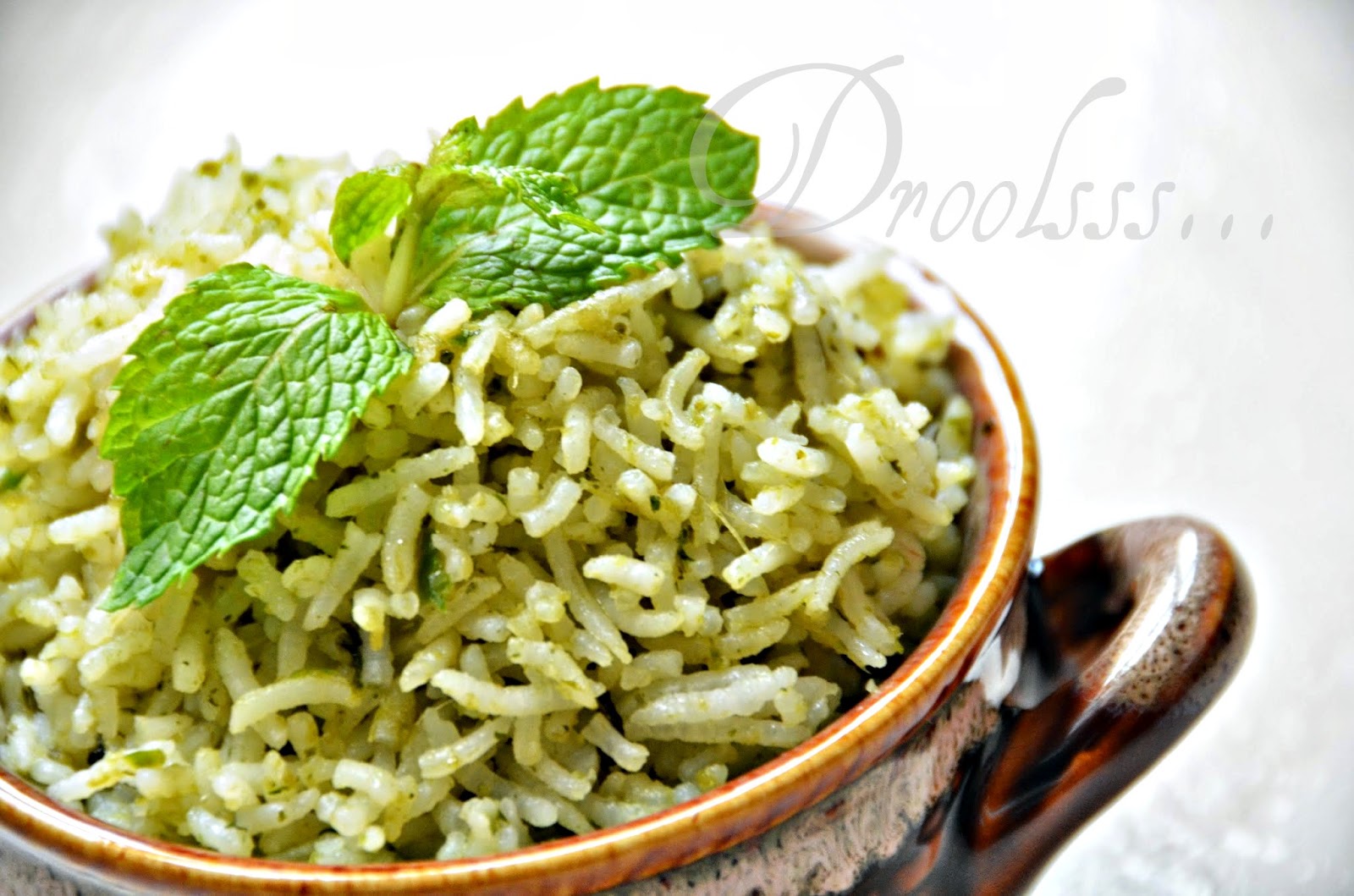Droolsss . . . Coriander Mint Rice