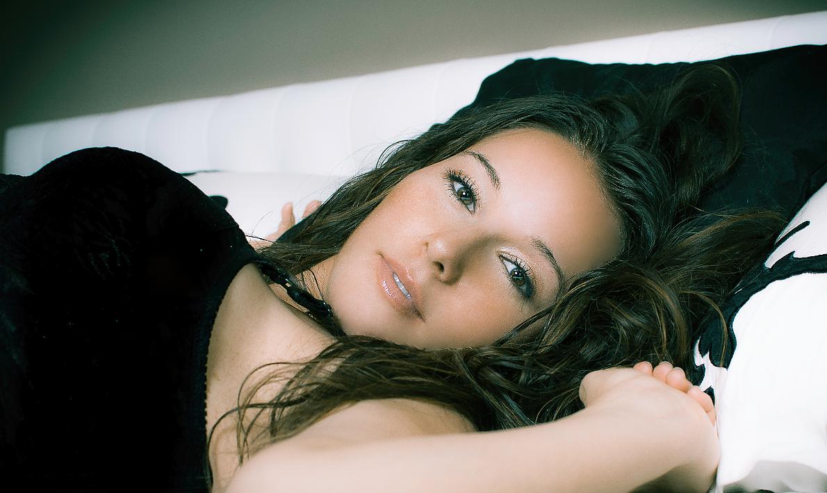 Naked Survivors: Sexy Anna Khait (Survivor: Kaoh Rong)