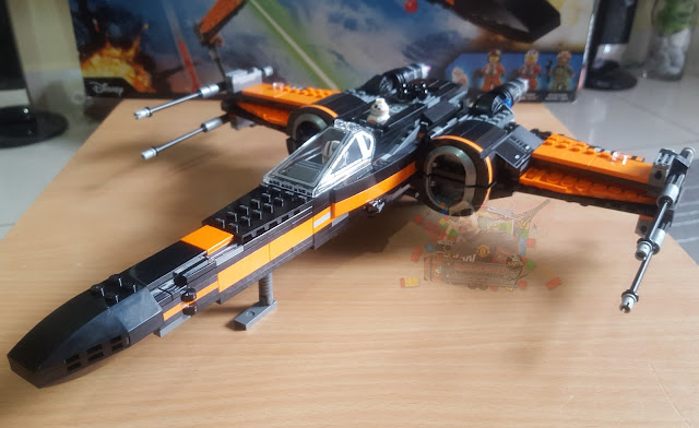 Star Wars Poe's X-Wing Fighter
