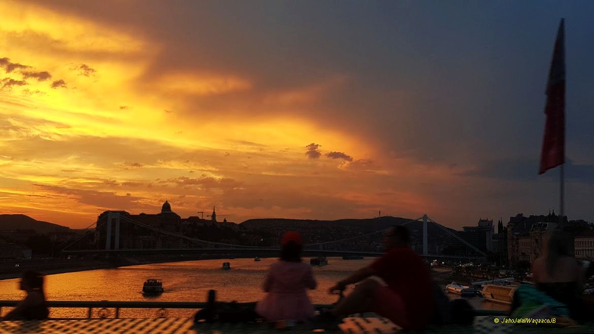 boat ride budapest the danube capitals the night boat ride in budapest s boat ride budapest the danube capitals the night boat ride in budapest s