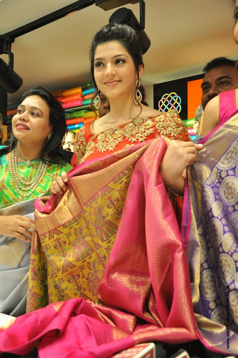 Raashi Khanna and Mehreen Pirzada launches KLM Fashion Mall