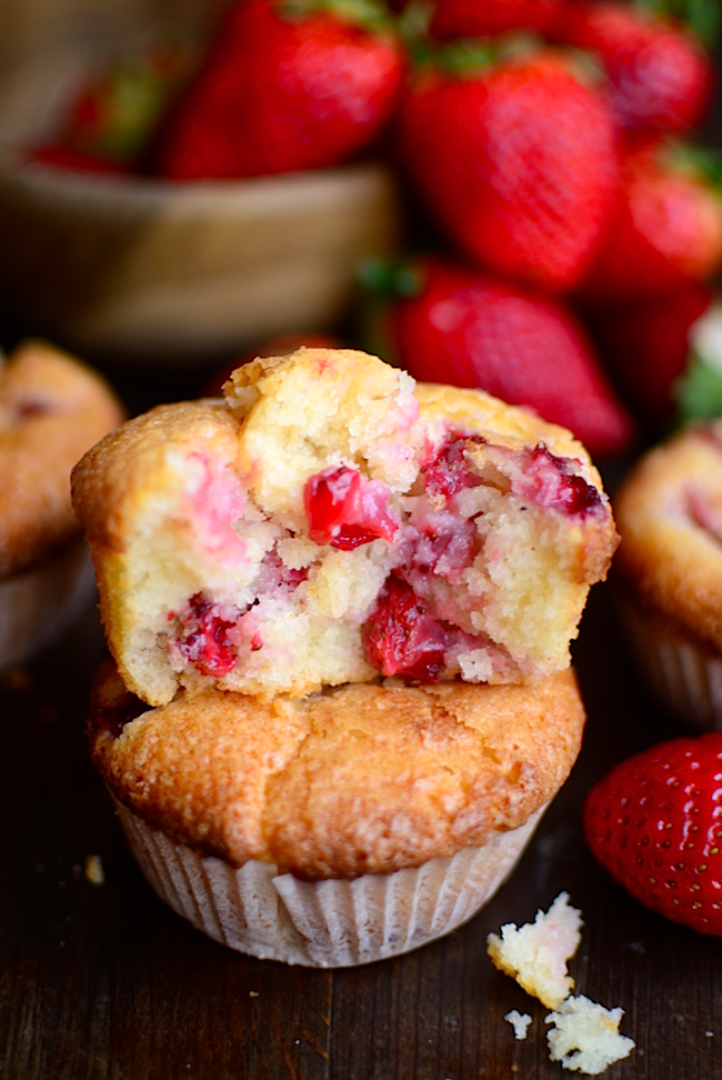 Yammie&amp;#39;s Noshery: The Best Strawberry Yogurt Muffins {Plus BIG News!}