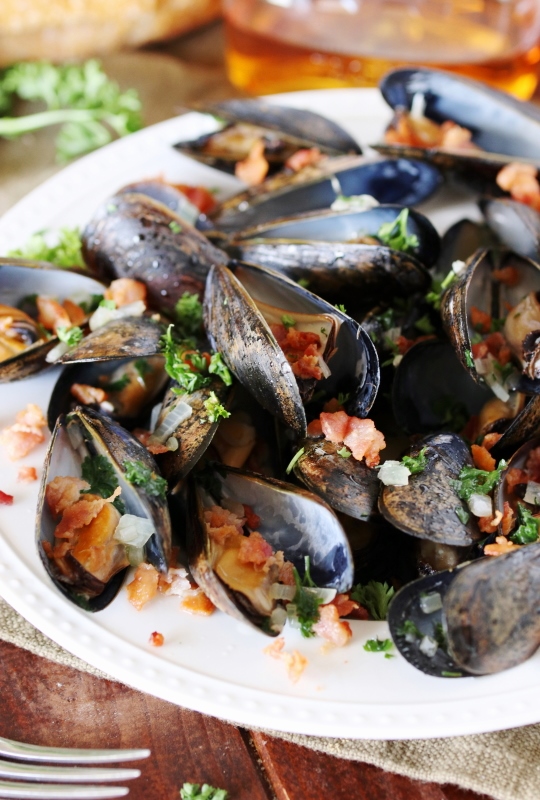 Bourbon and Bacon Steamed PEI Mussels Recipe The Kitchen is My Playground
