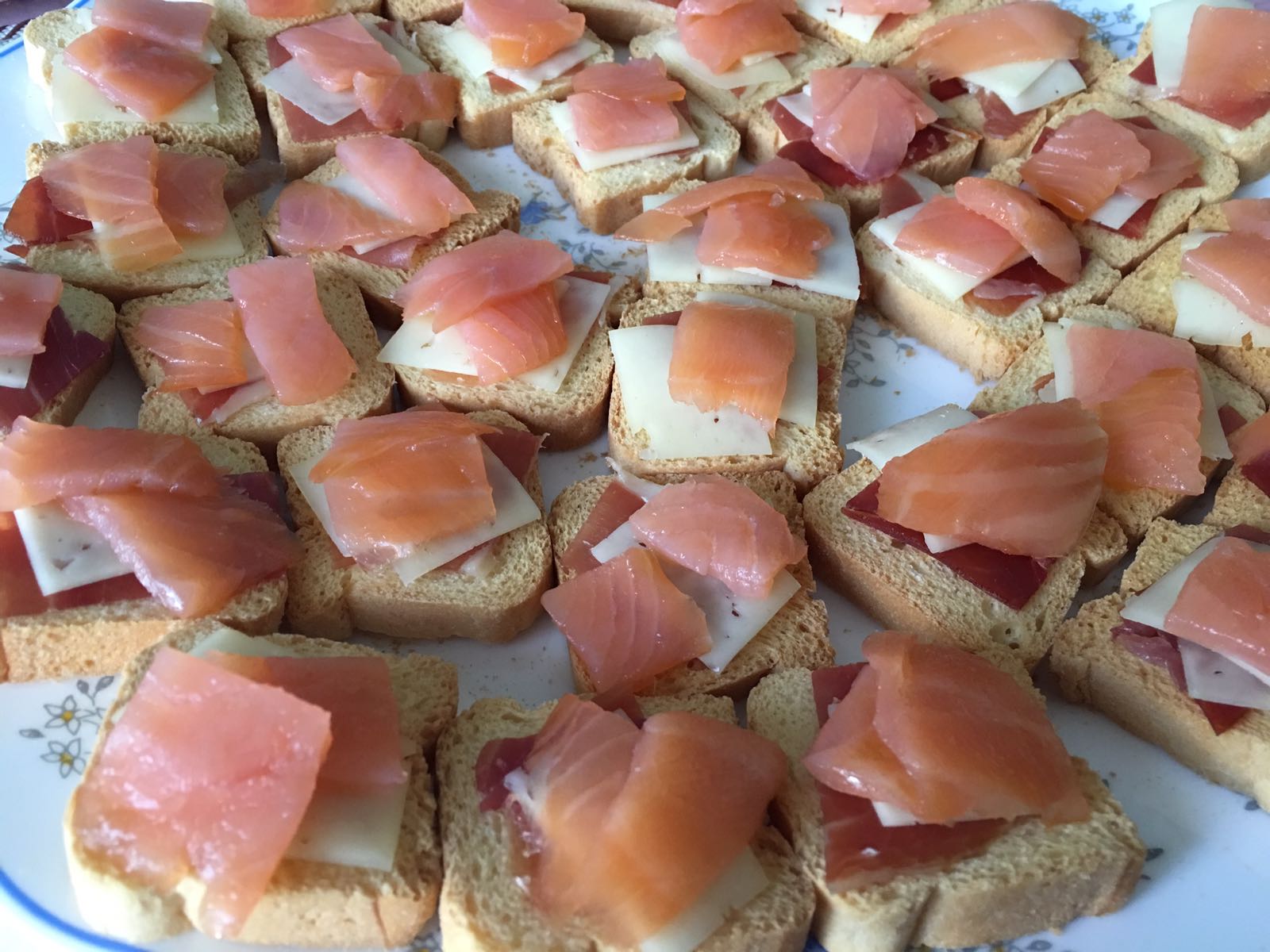 Comer salmon ahumado engorda