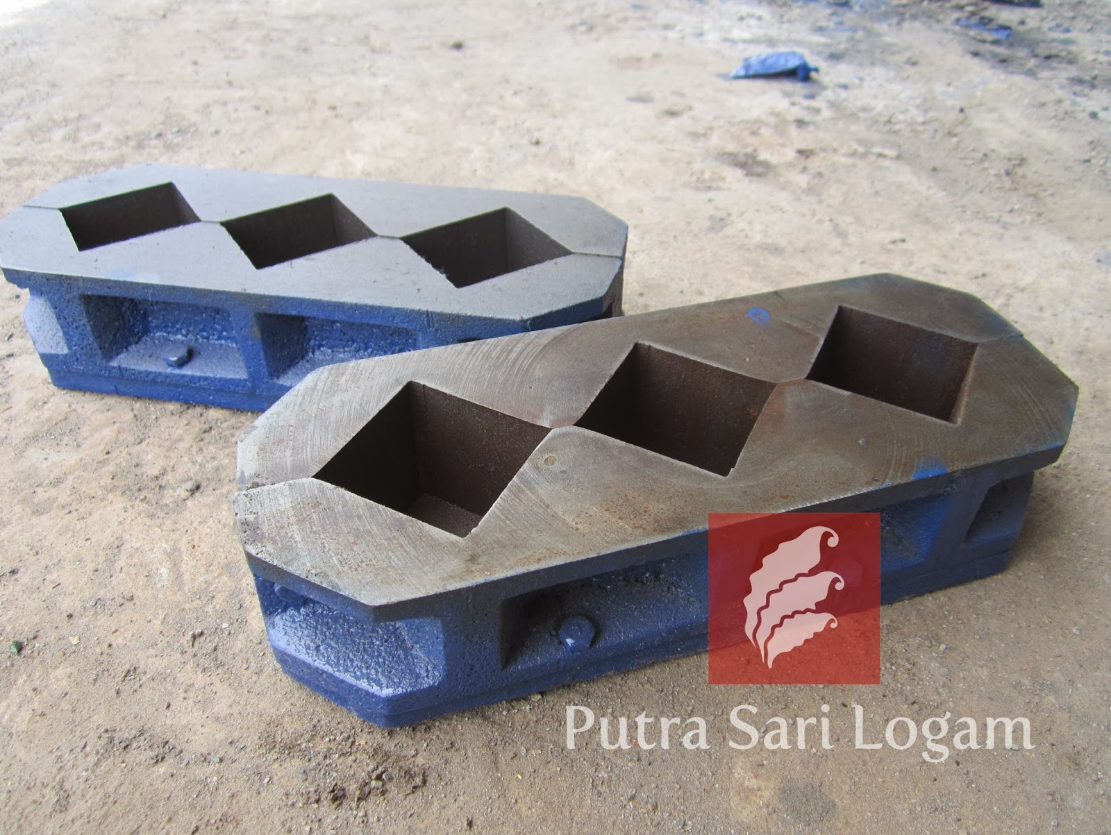 Putra Sari Logam ::..: Varian Model Cetakan Beton Silinder & Kubus