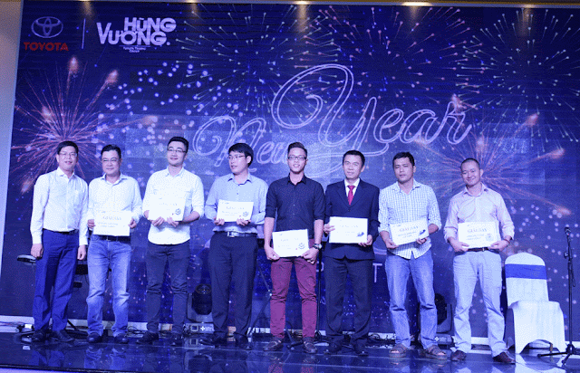 Tiệc tất niên Toyota Hùng Vương 2017 ảnh 19 Tiec tat nien Toyota Hung Vuong 2017 anh 19