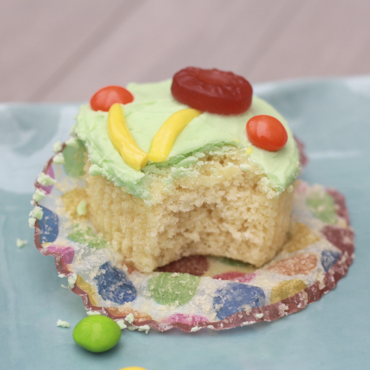 Sour Cream Cupcakes with Buttercream Frosting Cooking and Recipes