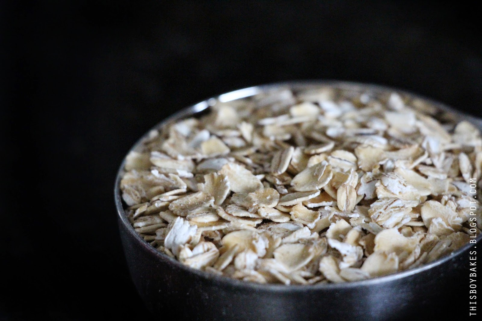 this boy bakes MICROWAVE BLUEBERRY BANANA OAT CAKE