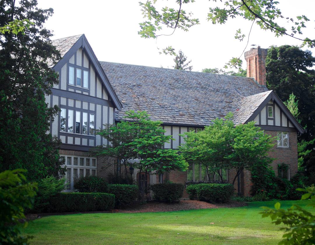 Historical Society of Greater Lansing 2018 Moores River Drive Home Tour