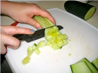 peel-and-cut-the-cucumber