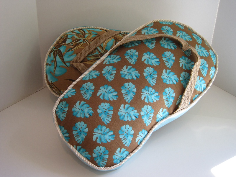 Float How to make a Flip Flop Pillow