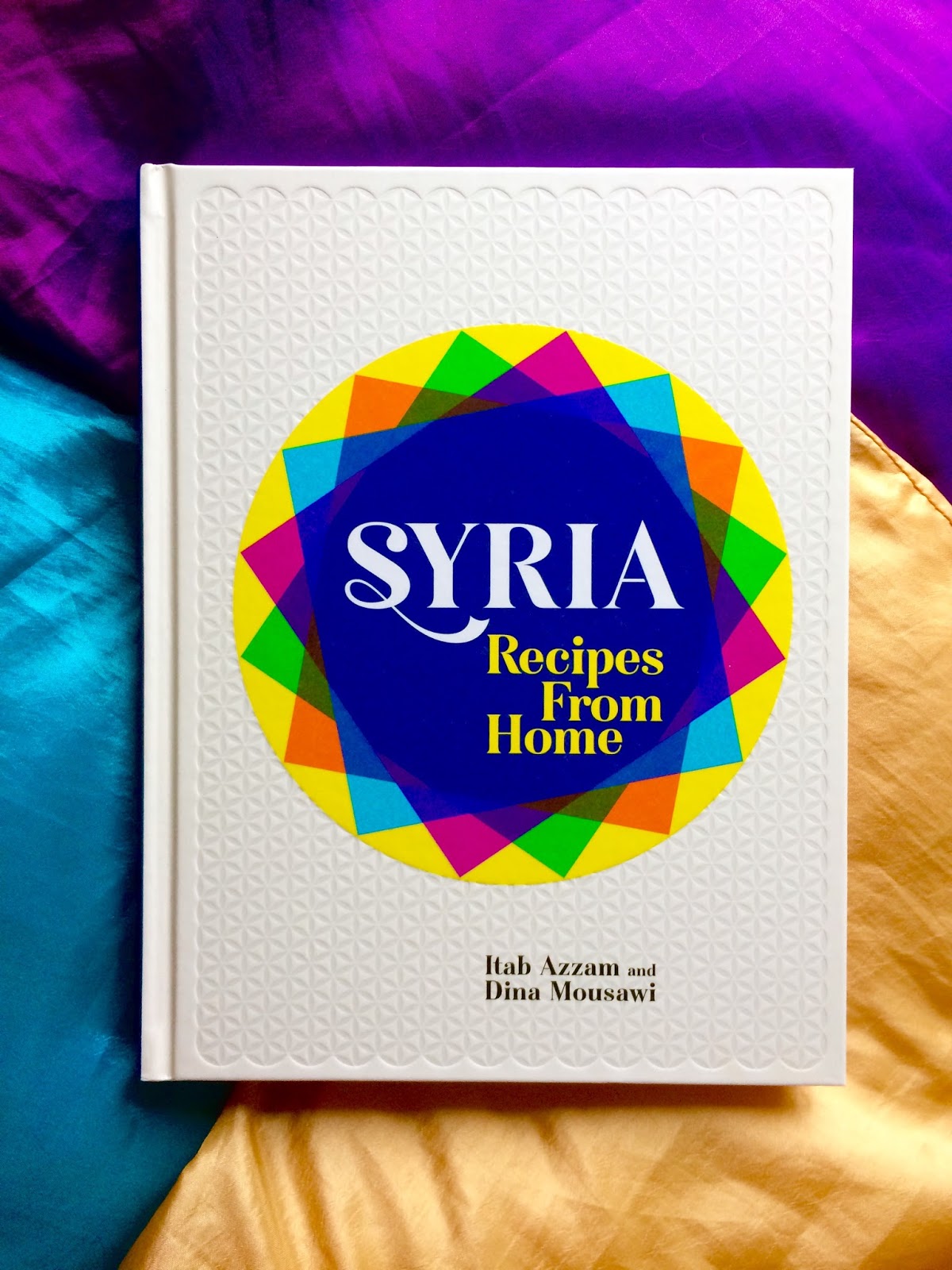Syria Recipes from Home ruusuinen vaniljakiisseli pistaaseilla