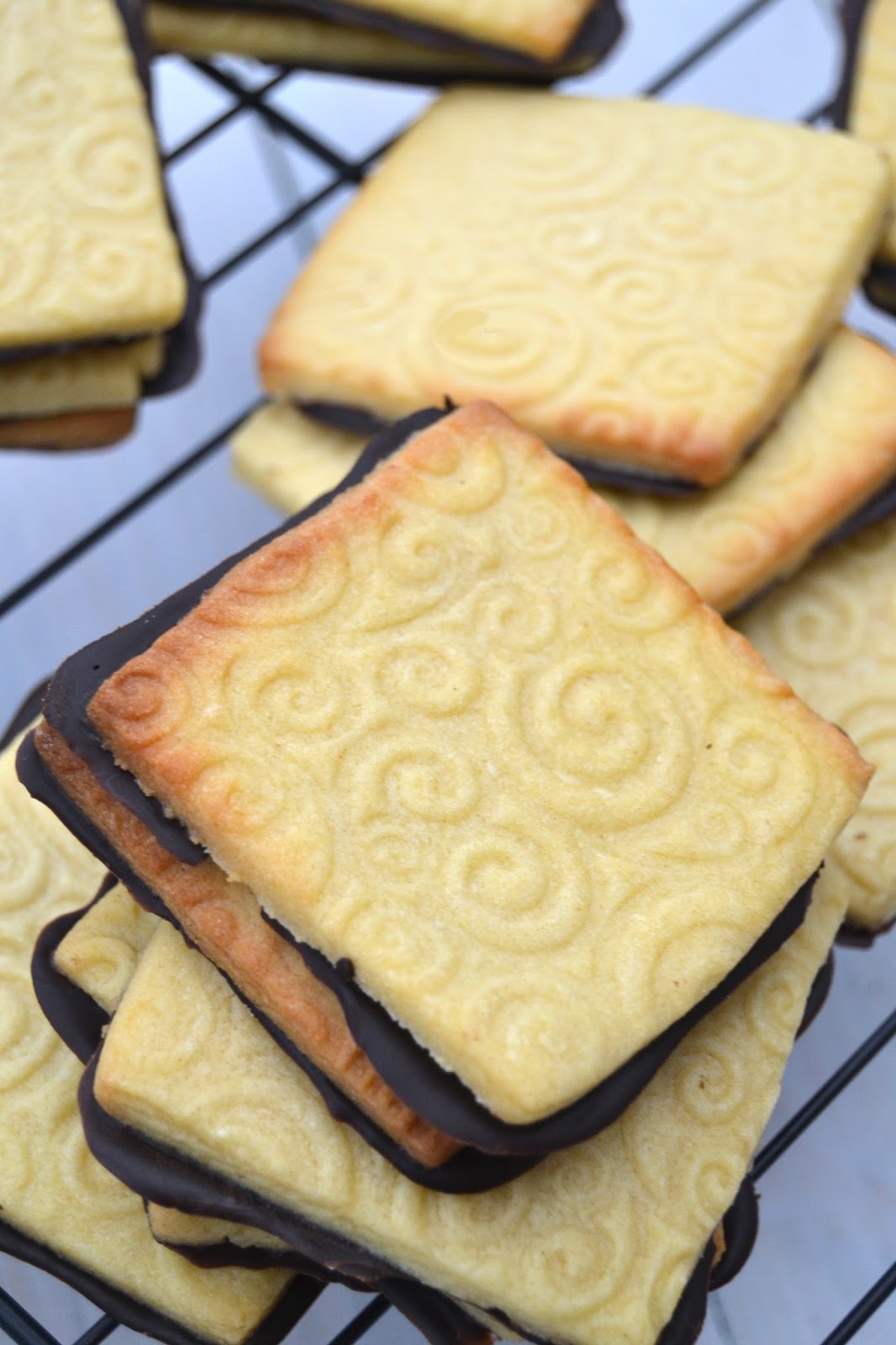 Cakeyboi Easy Sugar Cookies That Hold Their Shape (and a rolling pin