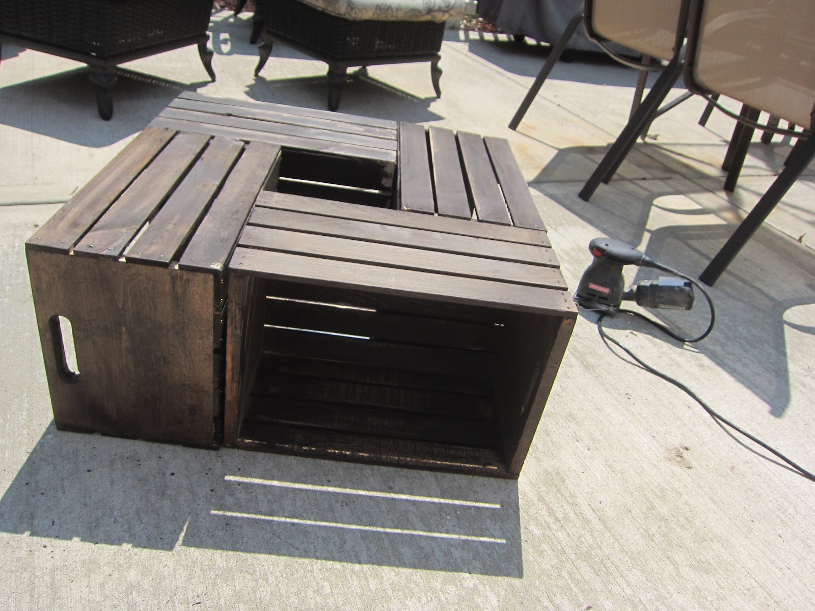 Create. Cook. Teach.: DIY Crate Coffee Table