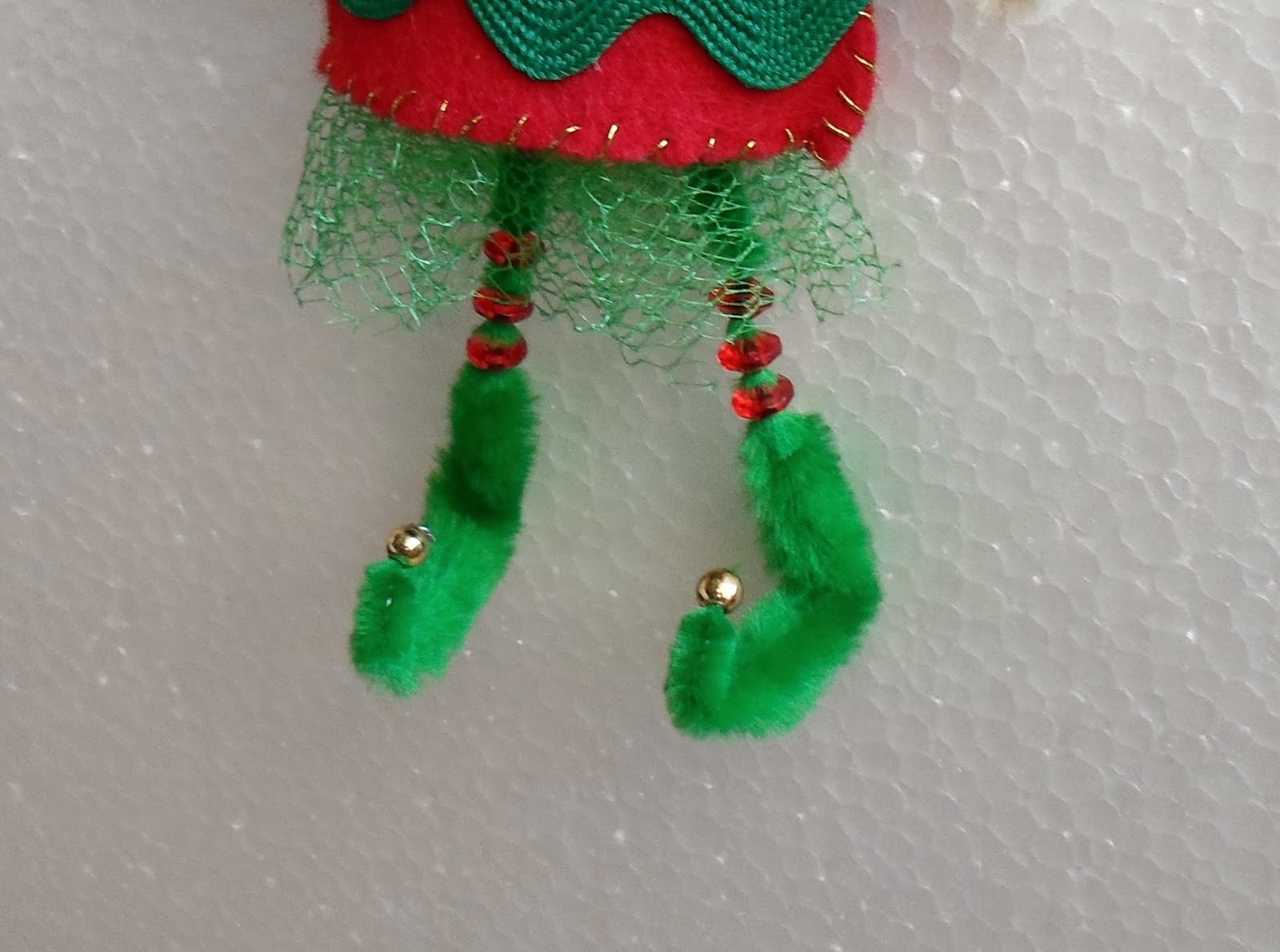 Happier Than A Pig In Mud Craft Your Own Elf from a Bead, Pipe