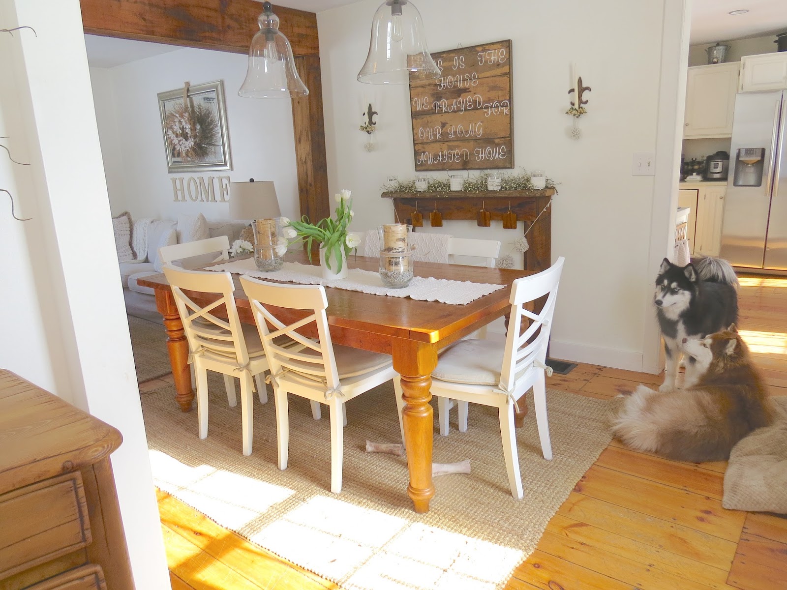 The Long Awaited Home: Small House Living ~ Dining Room