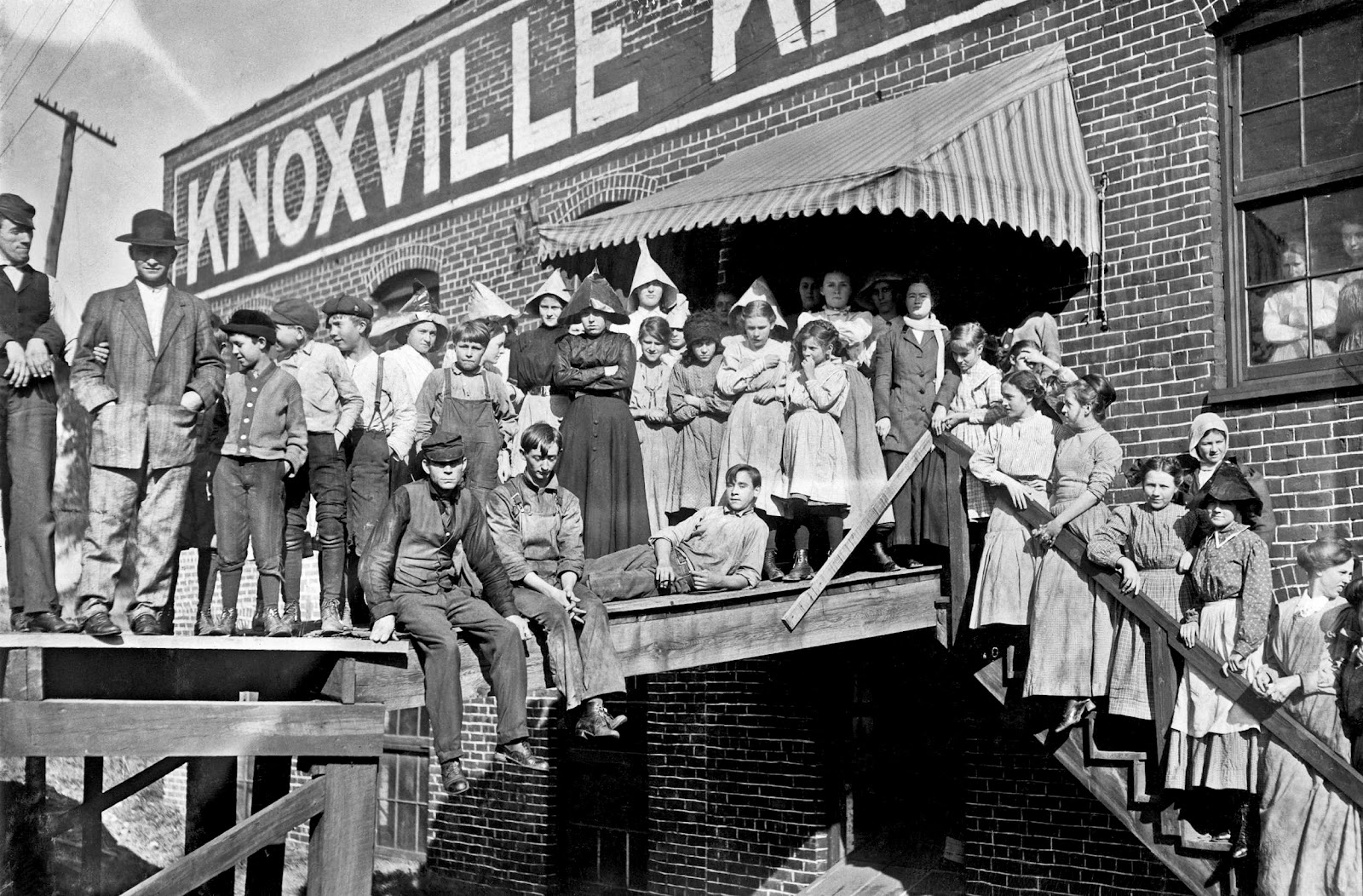 History in Photos Lewis Hine Mill Workers