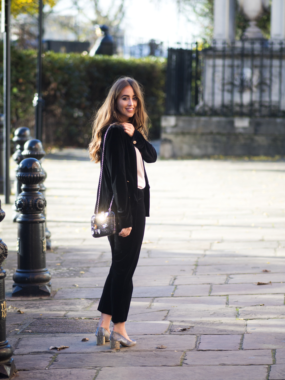 What To Wear To A Christmas Party If You Don’t Like Dresses