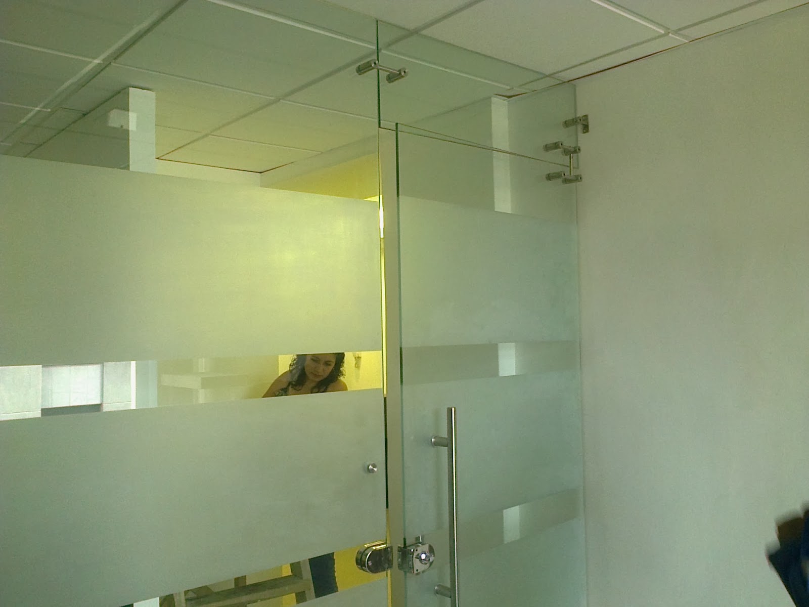 SG GLASS ALUMINIO Y VIDRIO SG GLASS VIDRIO TEMPLADO Y ALUMINIO