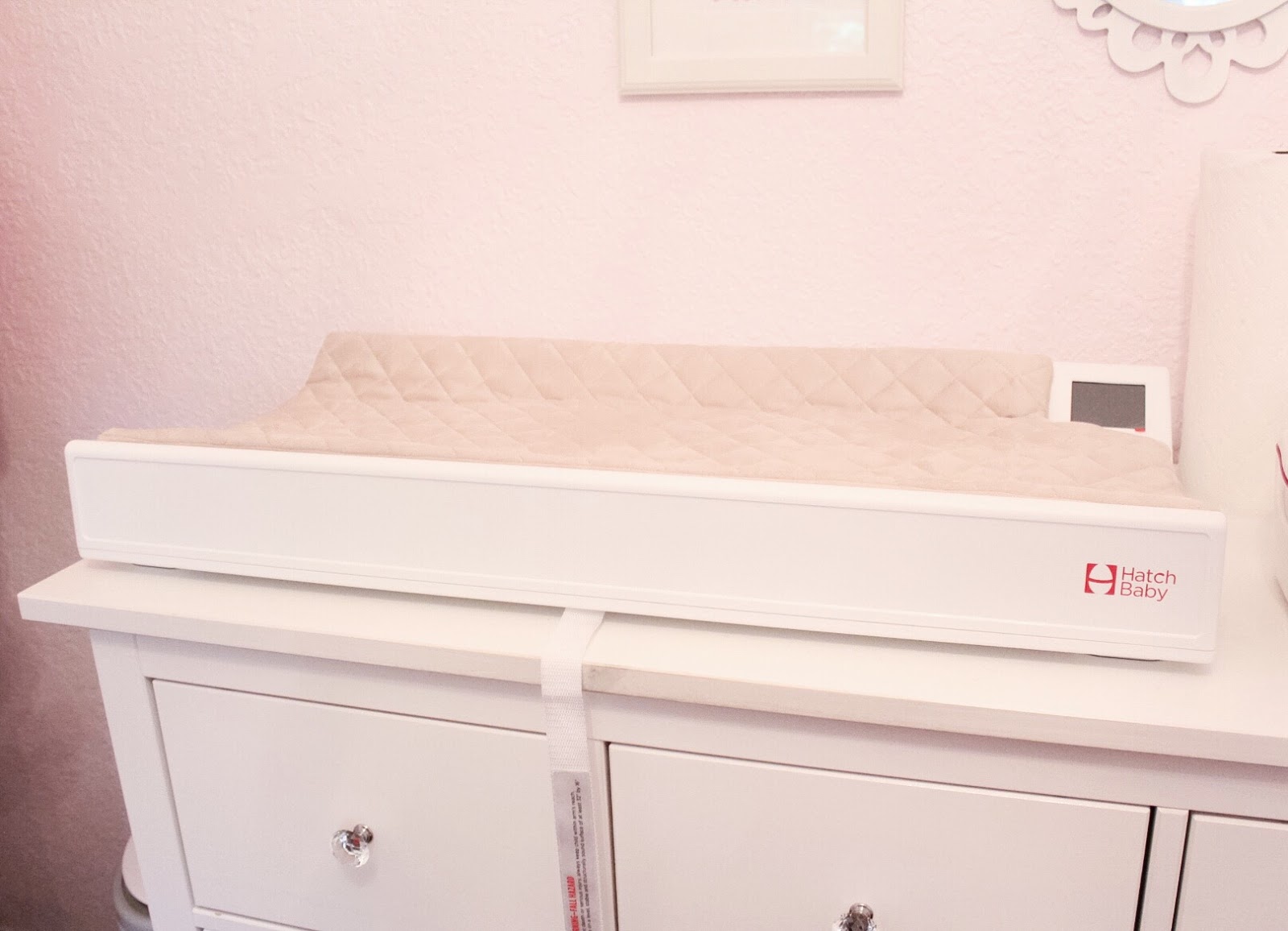 Laura & Co. Hatch Baby Smart Changing Pad