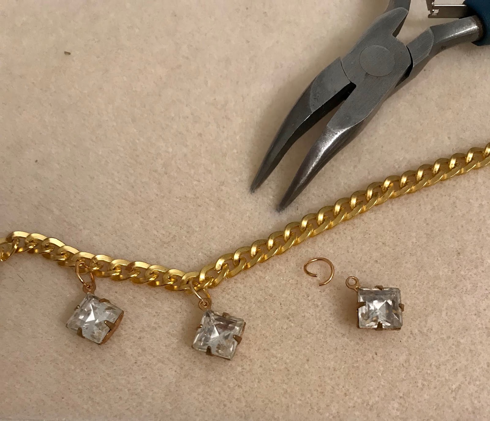 Gold Pearl and Chain KnockOff DIY Necklace My Girlish Whims