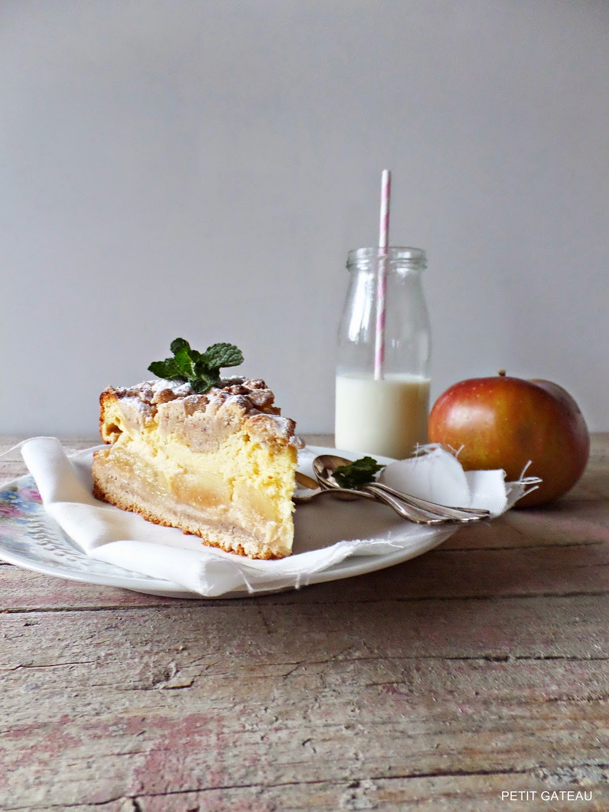 Petit Gâteau : Apfel-Käse-Kuchen mit Streuseln - meine große ...