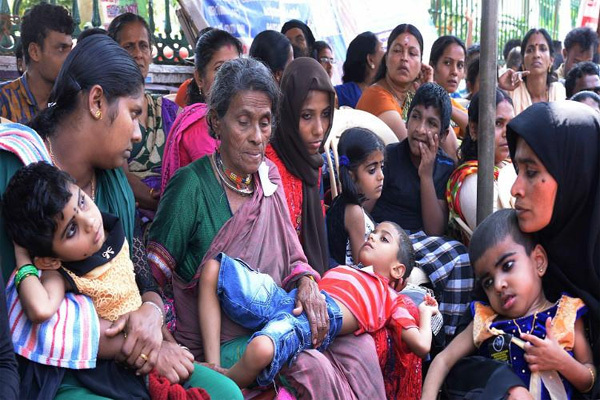 Endosulfan victims Debts will be Write off Endosulfan victims Debts will be Write off, Thiruvananthapuram, News, Health, Endosulfan, Easaragod, Top-Headlines, Endosulfan-victim, Health-minister, District Collector, Kerala