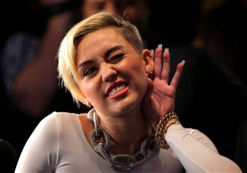 Miley Cyrus vira estrela pornográfica 