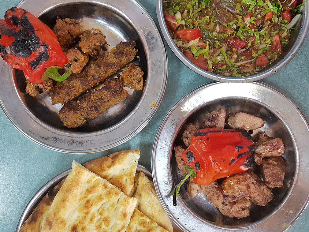 Tuğba Ölçer Blog! Gaziantep�te Nerede, Ne Yenir? (Kebap, katmer