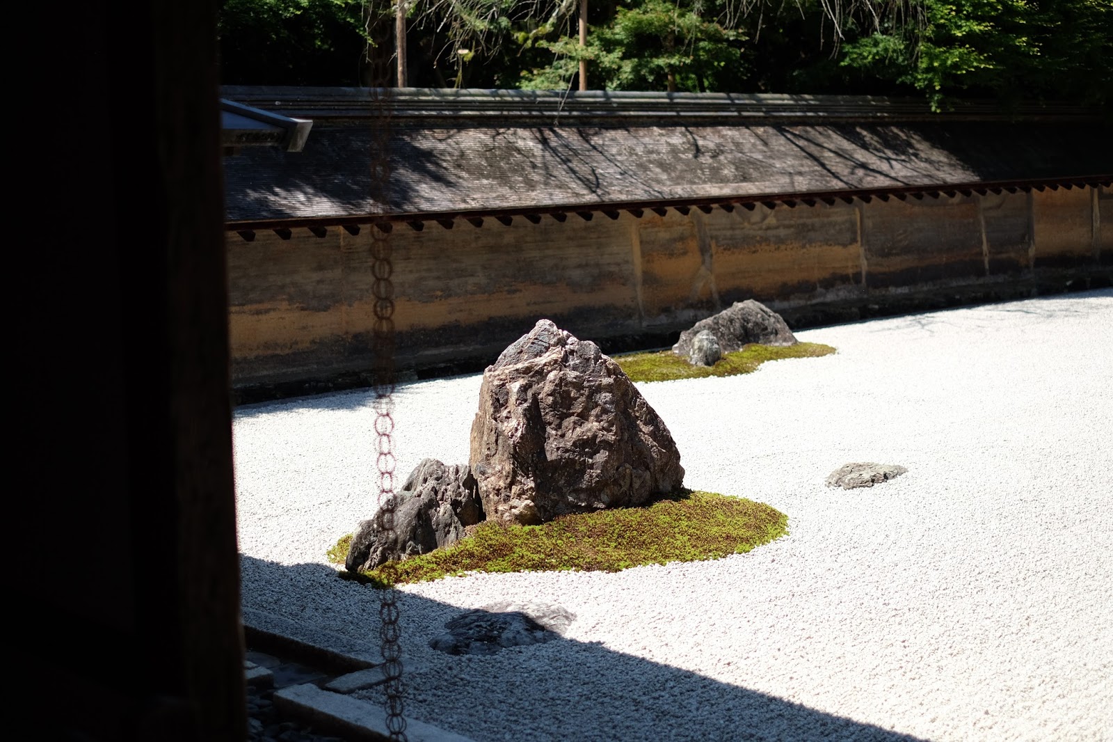 ryoan-ji kyoto japan rock garden ryoan-ji kyoto japan rock garden