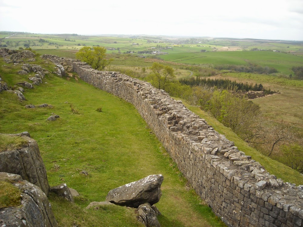 Hadrian’s Wall and Roman Baths Stunning visiting places in England