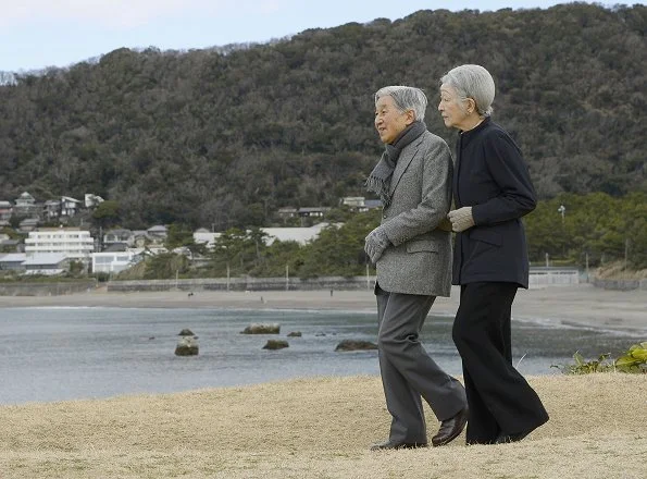 Emperor Akihito and Empress Michiko visited Hayama Imperial Villa in Kanagawa. Crown Princess Masako