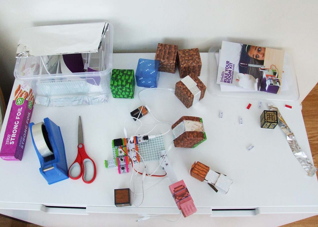 Rule Your Minecraft Room with littleBits