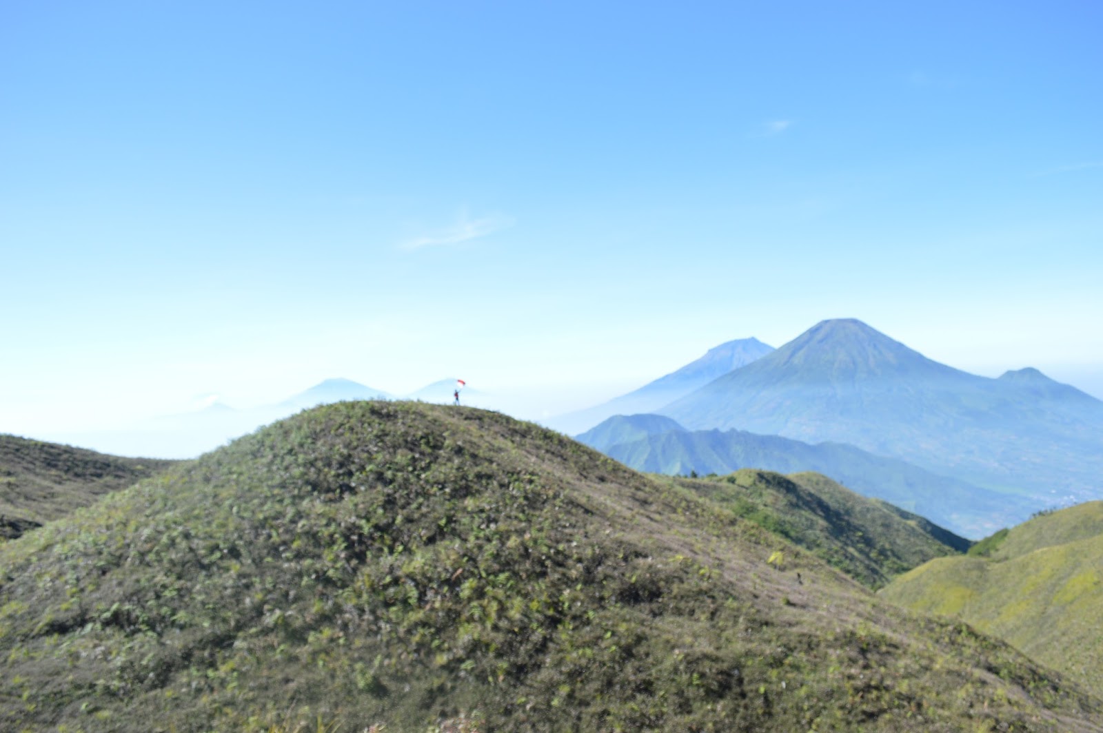 Menyingsing Fajar Di Gunung Prau Enjoy Jawa Tengah