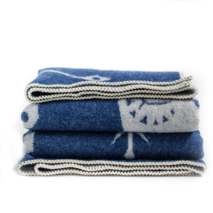 Wool blanket blueberry at Rafa-kids Wool blanket blueberry at Rafa-kids