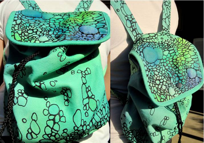 Tough skin.: Lizard Back Pack