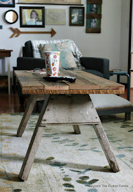 sawhorse, table, reclaimed wood, salvaged wood, barnwood, upcycled, repurposed,http://goo.gl/2Ur94T 